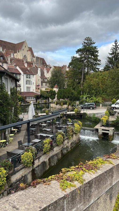 Le Relais De La Gare Hotel Dole Exterior foto